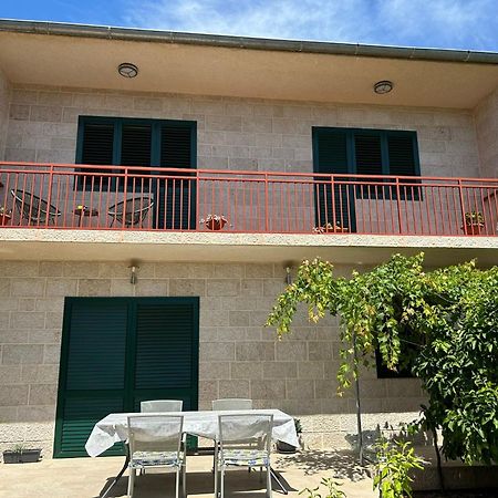 Apartman Marita Jezera Exterior photo